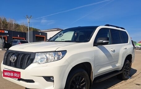 Toyota Land Cruiser Prado 150 рестайлинг 2, 2018 год, 3 600 000 рублей, 3 фотография