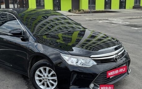 Toyota Camry, 2016 год, 1 650 000 рублей, 6 фотография