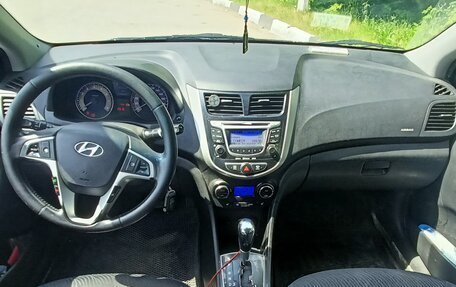 Hyundai Solaris II рестайлинг, 2012 год, 750 000 рублей, 15 фотография