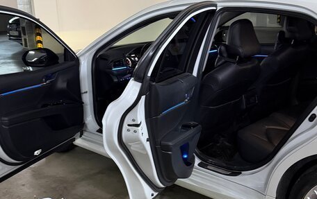 Toyota Camry, 2019 год, 3 300 000 рублей, 11 фотография