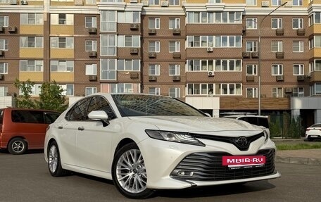 Toyota Camry, 2019 год, 3 300 000 рублей, 3 фотография