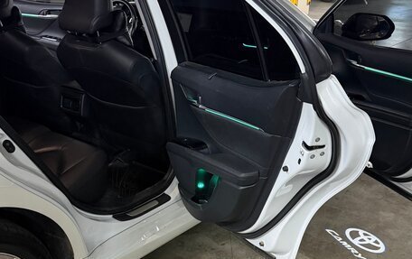 Toyota Camry, 2019 год, 3 300 000 рублей, 15 фотография