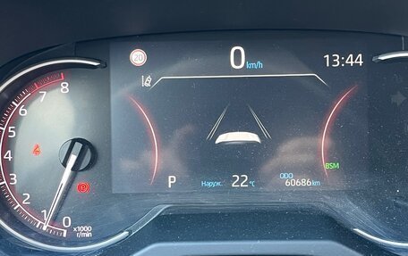 Toyota RAV4, 2019 год, 3 950 000 рублей, 9 фотография