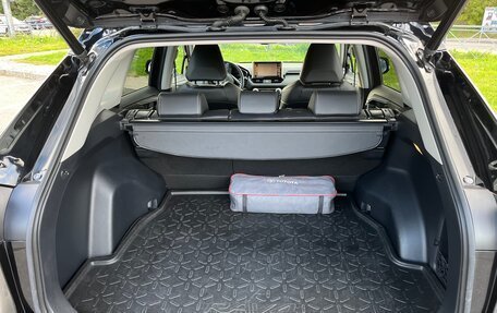 Toyota RAV4, 2019 год, 3 950 000 рублей, 22 фотография