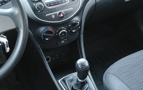 Hyundai Solaris II рестайлинг, 2016 год, 720 000 рублей, 17 фотография