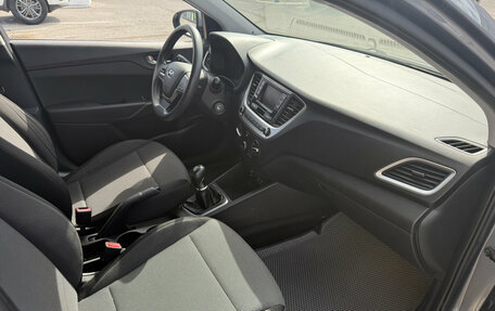 Hyundai Solaris II рестайлинг, 2017 год, 1 140 000 рублей, 15 фотография