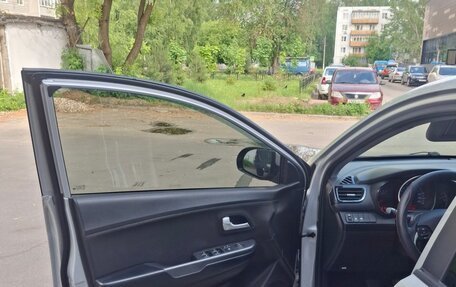 KIA Rio IV, 2017 год, 1 100 000 рублей, 6 фотография