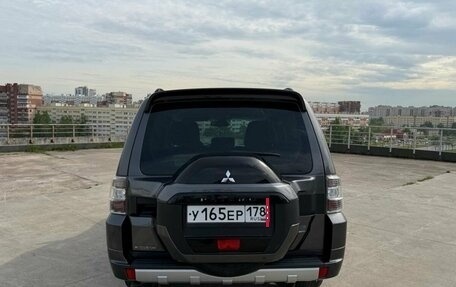 Mitsubishi Pajero IV, 2015 год, 2 630 000 рублей, 8 фотография