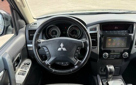 Mitsubishi Pajero IV, 2015 год, 2 630 000 рублей, 18 фотография