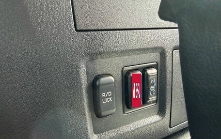 Mitsubishi Pajero IV, 2015 год, 2 630 000 рублей, 14 фотография
