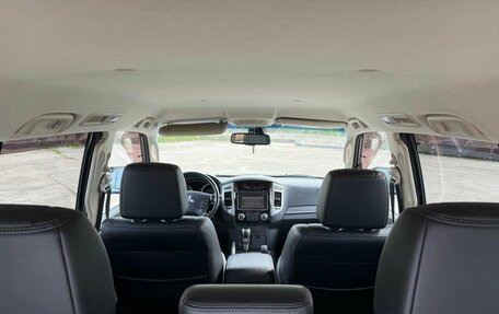 Mitsubishi Pajero IV, 2015 год, 2 630 000 рублей, 24 фотография