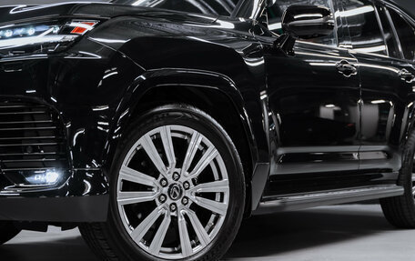 Lexus LX, 2023 год, 15 300 000 рублей, 8 фотография
