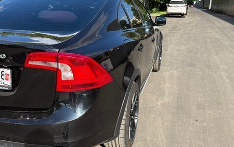 Volvo S60 Cross Country, 2015 год, 1 750 000 рублей, 7 фотография