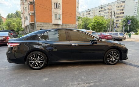 Toyota Camry, 2023 год, 3 750 000 рублей, 6 фотография