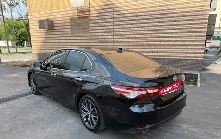 Toyota Camry, 2023 год, 3 750 000 рублей, 3 фотография