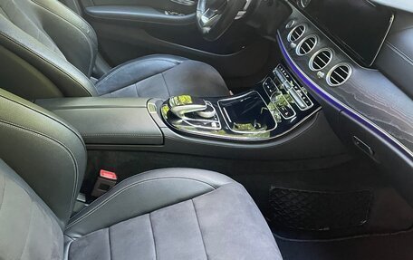 Mercedes-Benz E-Класс, 2016 год, 3 230 000 рублей, 4 фотография