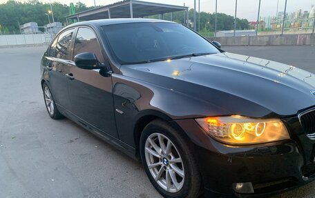 BMW 3 серия, 2009 год, 900 000 рублей, 6 фотография