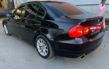 BMW 3 серия, 2009 год, 900 000 рублей, 7 фотография