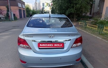 Hyundai Solaris II рестайлинг, 2012 год, 655 000 рублей, 3 фотография