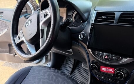 Hyundai Solaris II рестайлинг, 2012 год, 655 000 рублей, 7 фотография