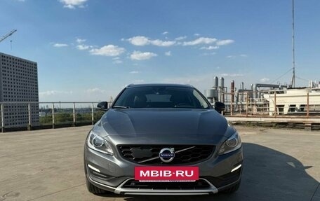 Volvo V60 Cross Country II, 2015 год, 2 070 000 рублей, 3 фотография