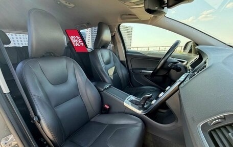 Volvo V60 Cross Country II, 2015 год, 2 070 000 рублей, 21 фотография
