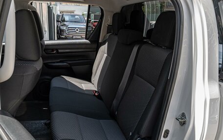 Toyota Hilux VIII, 2022 год, 4 349 000 рублей, 9 фотография