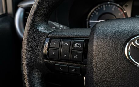 Toyota Hilux VIII, 2022 год, 4 349 000 рублей, 14 фотография