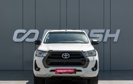 Toyota Hilux VIII, 2022 год, 4 349 000 рублей, 3 фотография