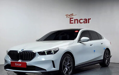 BMW 5 серия, 2023 год, 4 983 000 рублей, 1 фотография