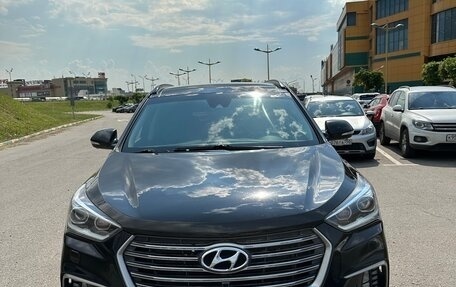 Hyundai Santa Fe III рестайлинг, 2017 год, 2 750 000 рублей, 1 фотография
