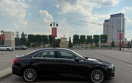 Mercedes-Benz A-Класс, 2018 год, 2 350 000 рублей, 5 фотография