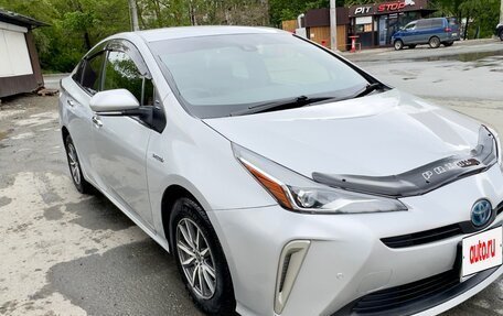 Toyota Prius IV XW50, 2019 год, 1 450 000 рублей, 7 фотография