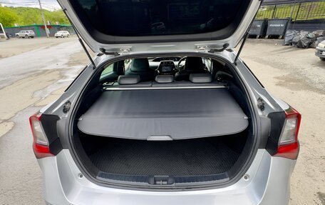 Toyota Prius IV XW50, 2019 год, 1 450 000 рублей, 13 фотография