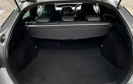 Toyota Prius IV XW50, 2019 год, 1 450 000 рублей, 11 фотография