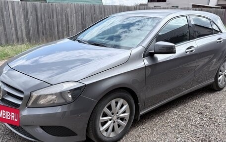 Mercedes-Benz A-Класс, 2013 год, 1 590 000 рублей, 4 фотография