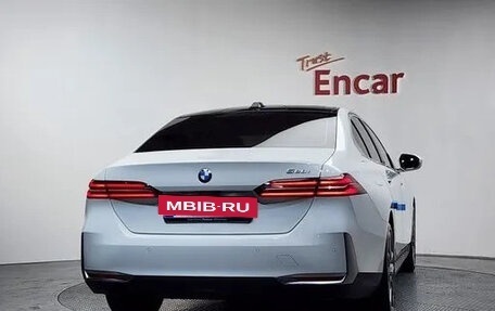 BMW 5 серия, 2023 год, 4 983 000 рублей, 5 фотография