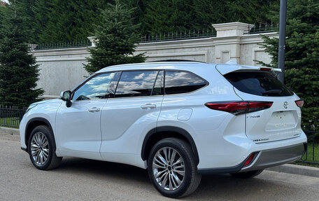 Toyota Highlander, 2026 год, 4 930 000 рублей, 6 фотография
