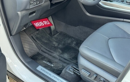 Toyota Highlander, 2026 год, 4 930 000 рублей, 11 фотография