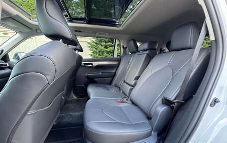 Toyota Highlander, 2026 год, 4 930 000 рублей, 16 фотография