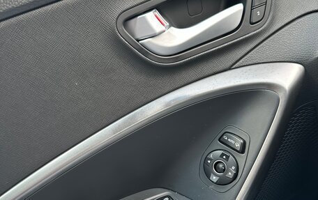 Hyundai Santa Fe III рестайлинг, 2017 год, 2 750 000 рублей, 20 фотография