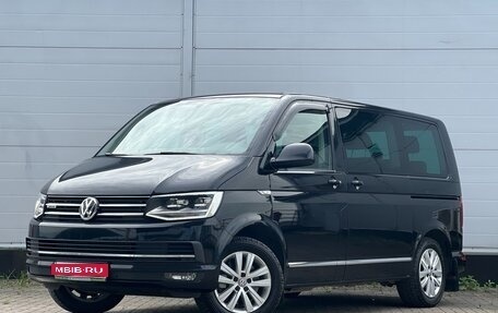Volkswagen Multivan T6 рестайлинг, 2018 год, 4 100 000 рублей, 1 фотография