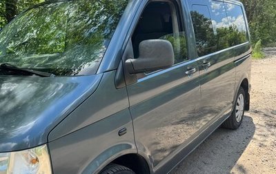 Volkswagen Caravelle T5, 2004 год, 1 500 000 рублей, 1 фотография