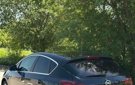 Opel Astra J, 2011 год, 550 000 рублей, 1 фотография
