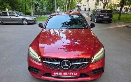 Mercedes-Benz C-Класс, 2019 год, 2 950 000 рублей, 1 фотография