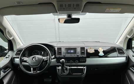 Volkswagen Multivan T6 рестайлинг, 2018 год, 4 100 000 рублей, 13 фотография