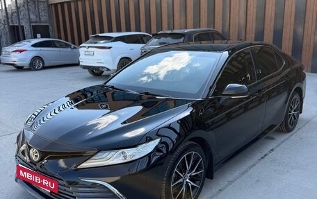 Toyota Camry, 2021 год, 2 950 000 рублей, 2 фотография
