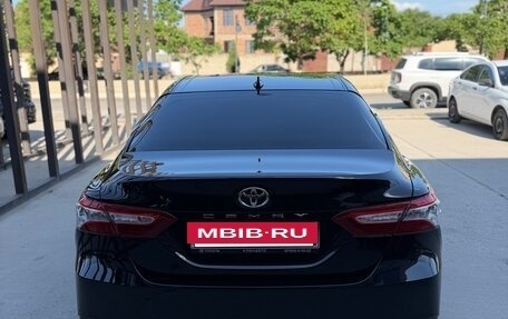 Toyota Camry, 2021 год, 2 950 000 рублей, 6 фотография