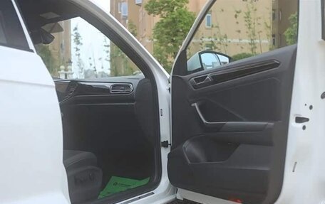 Volkswagen T-Roc I, 2022 год, 2 580 000 рублей, 14 фотография