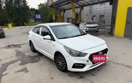 Hyundai Solaris II рестайлинг, 2017 год, 450 000 рублей, 2 фотография